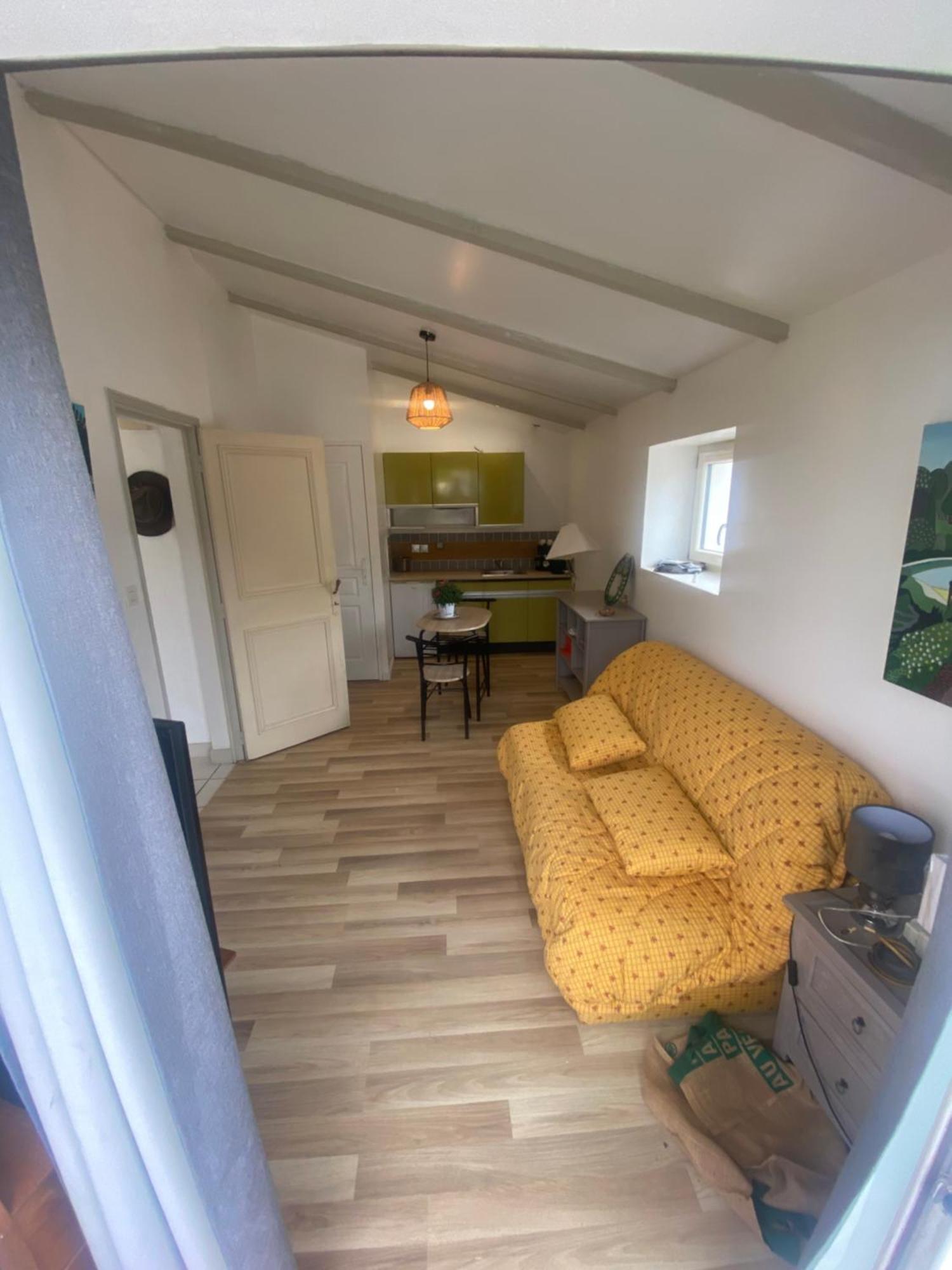 Petit Appartement Saint-Xandre Экстерьер фото