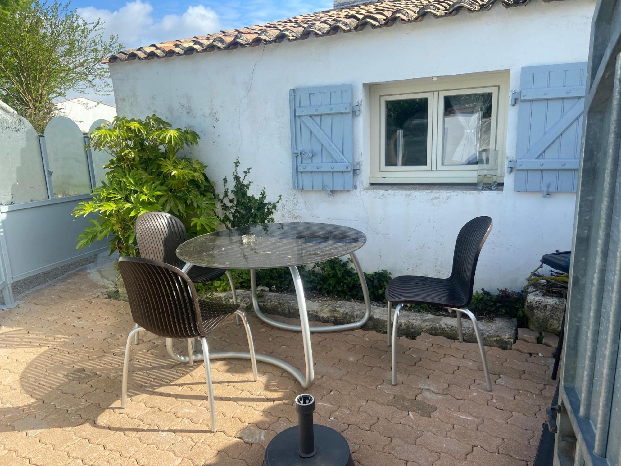 Petit Appartement Saint-Xandre Экстерьер фото